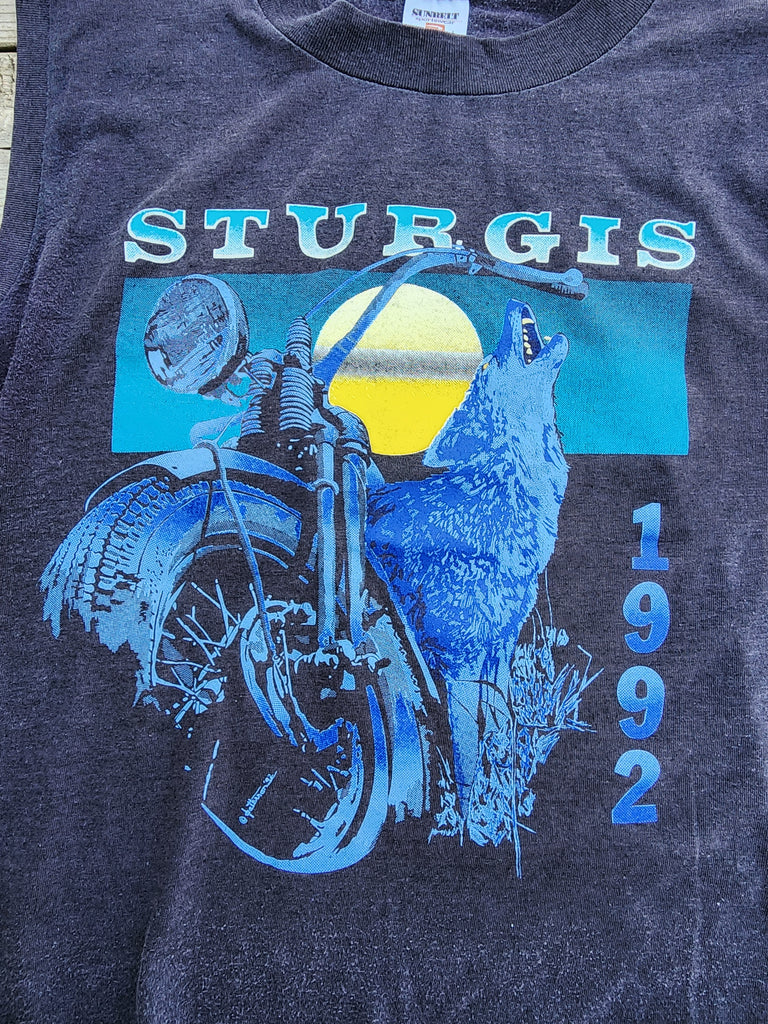 Vintage 1992 Sturgis Bike Week, Wolf and Motorcycle Sleeveless (Men's Medium)