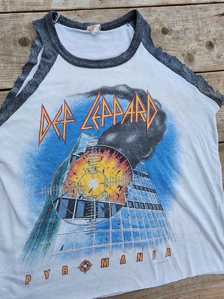 Vintage 1980's Def Leppard Pyromania Cut Off Tour Shirt (One Size)