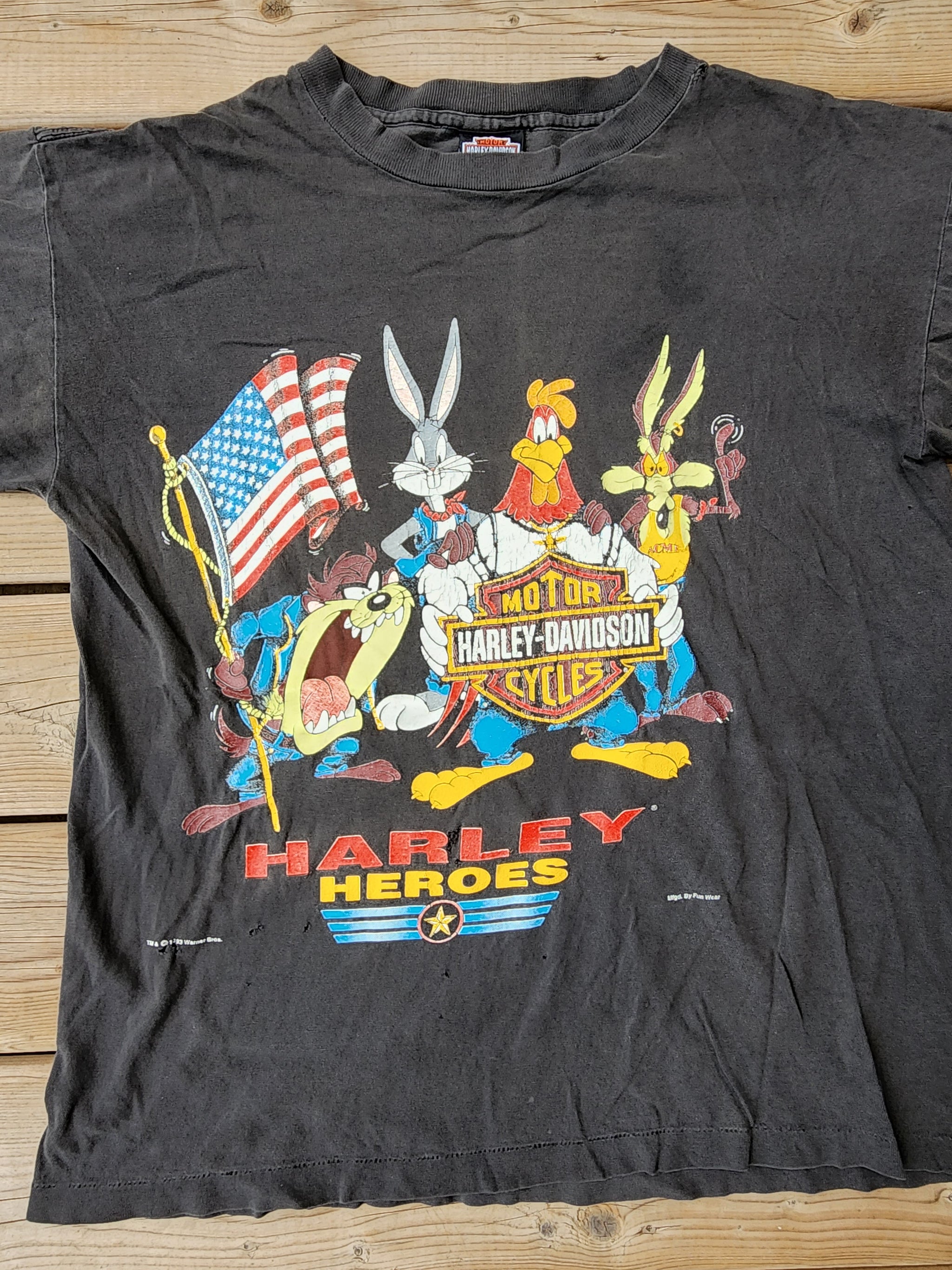 Vintage 1990's Harley-Davidson X Looney Tunes ''Harley