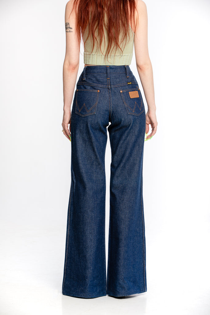 1970's Vintage Dark Wash Wrangler Bell Bottom Selvedge Denim Jeans  Made in Canada Vintage Western Bell Bottom Jeans (Women's 26)