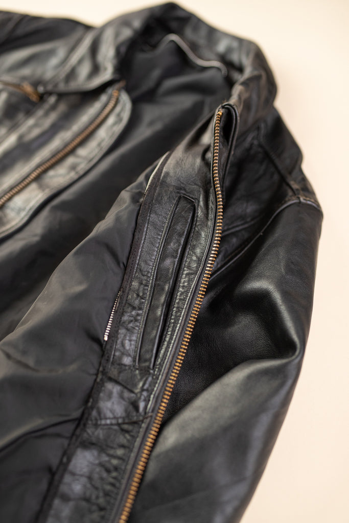 1970's Vintage Lesco Leathers Jacket  Black Moto Leather Jacket Dagger Collar Rocker Jacket  (Men's 44)