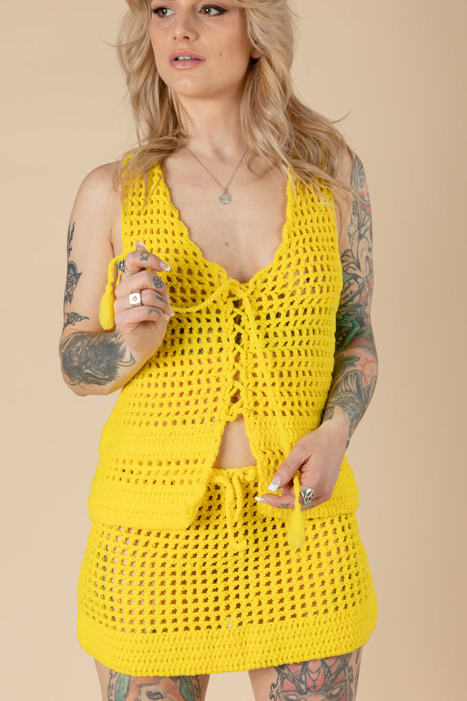 Vintage 1960's Yellow Crochet set| 2 pieces cover up| Netting Cover Up| Crochet Mini Skirt and top| Beach crochet set (one size)
