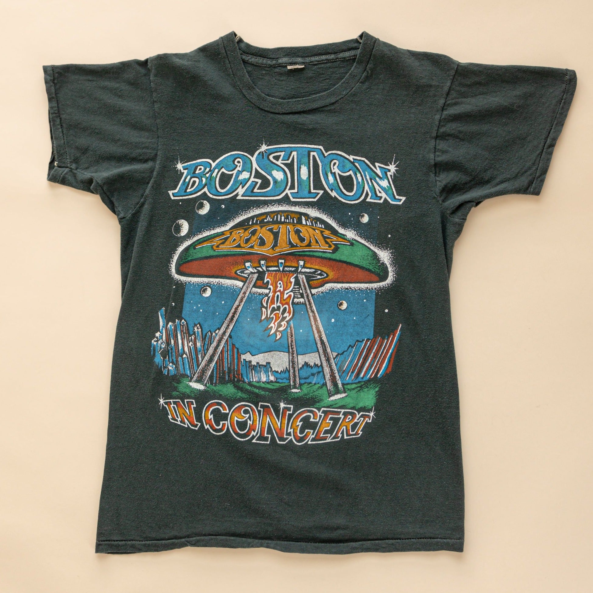 Men's T-shirts in Boston