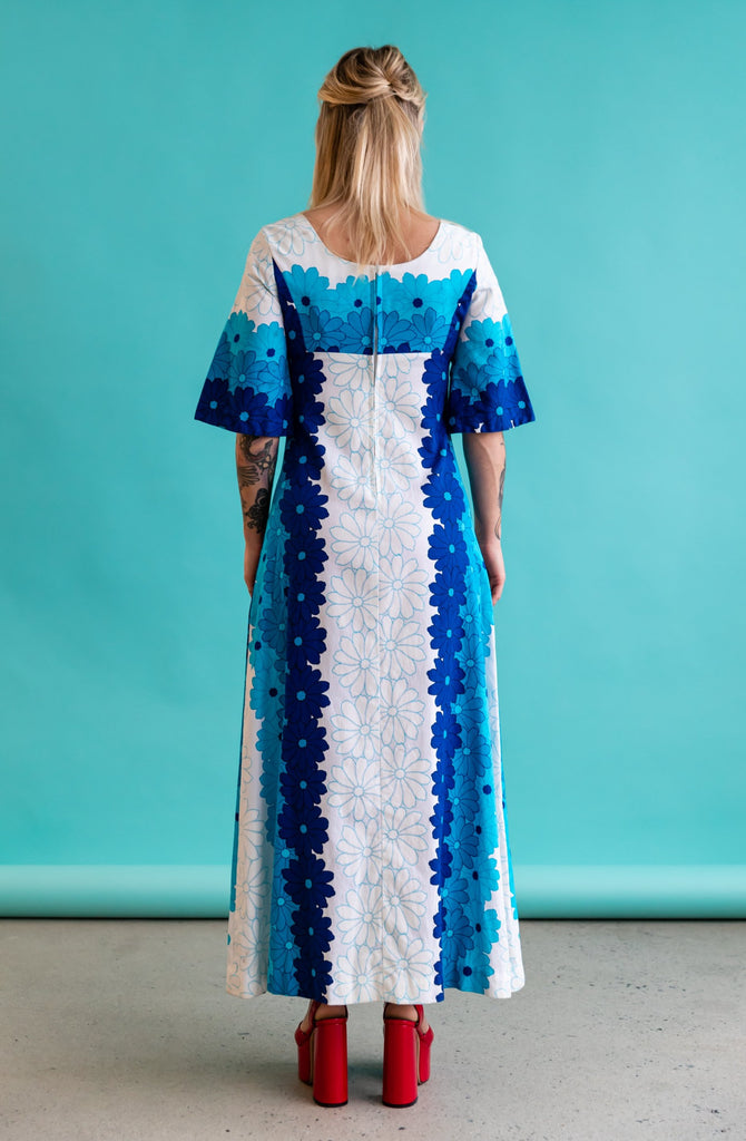 Vintage 1970's Ui-Maikai Dress| 1970's Hawaiian Maxi Dress | Vintage Hibiscus Barkcloth Dress | Made in Hawaii (women's Small)