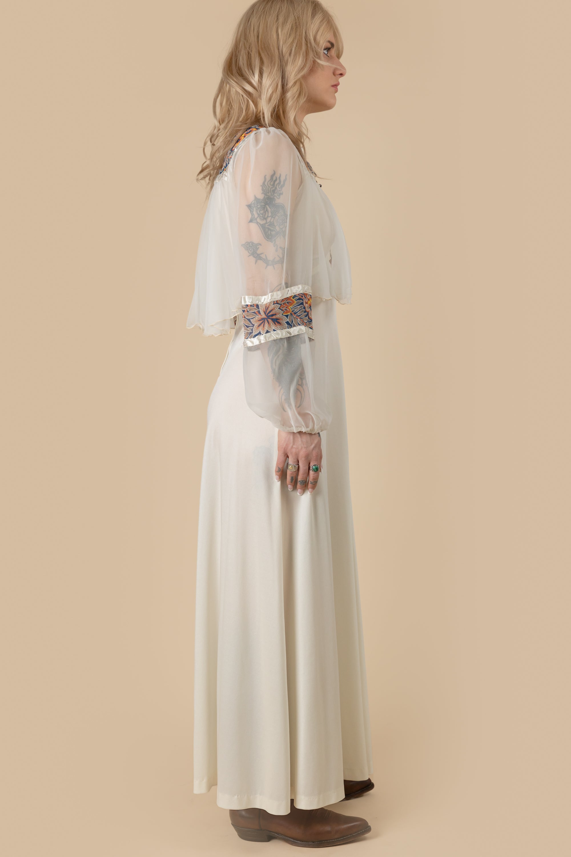 Vintage 1970's peasant dress set| Vintage cream dress set| Off White D Widow's Blow Vintage 1970's peasant dress set| Vintage cream dress set| Off White D Widow's Blow