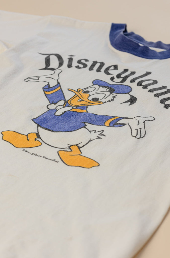 Vintage 1980's Donald Duck t-shirt | Disneyland ringer t-shirt | Walt Disney Productions | Mickey Mouse | Souvenir T-shirt | (men's small)