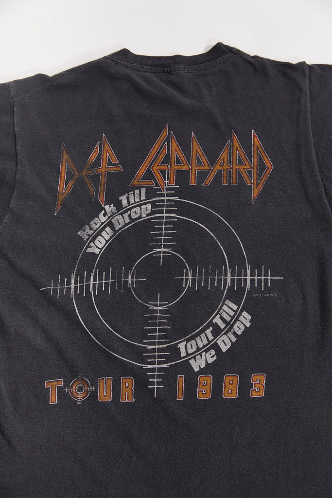 Vintage 1983 Def Leppard : Pyromania '' Rock Till You Drop'' Tour T-shirt (Men's Small)