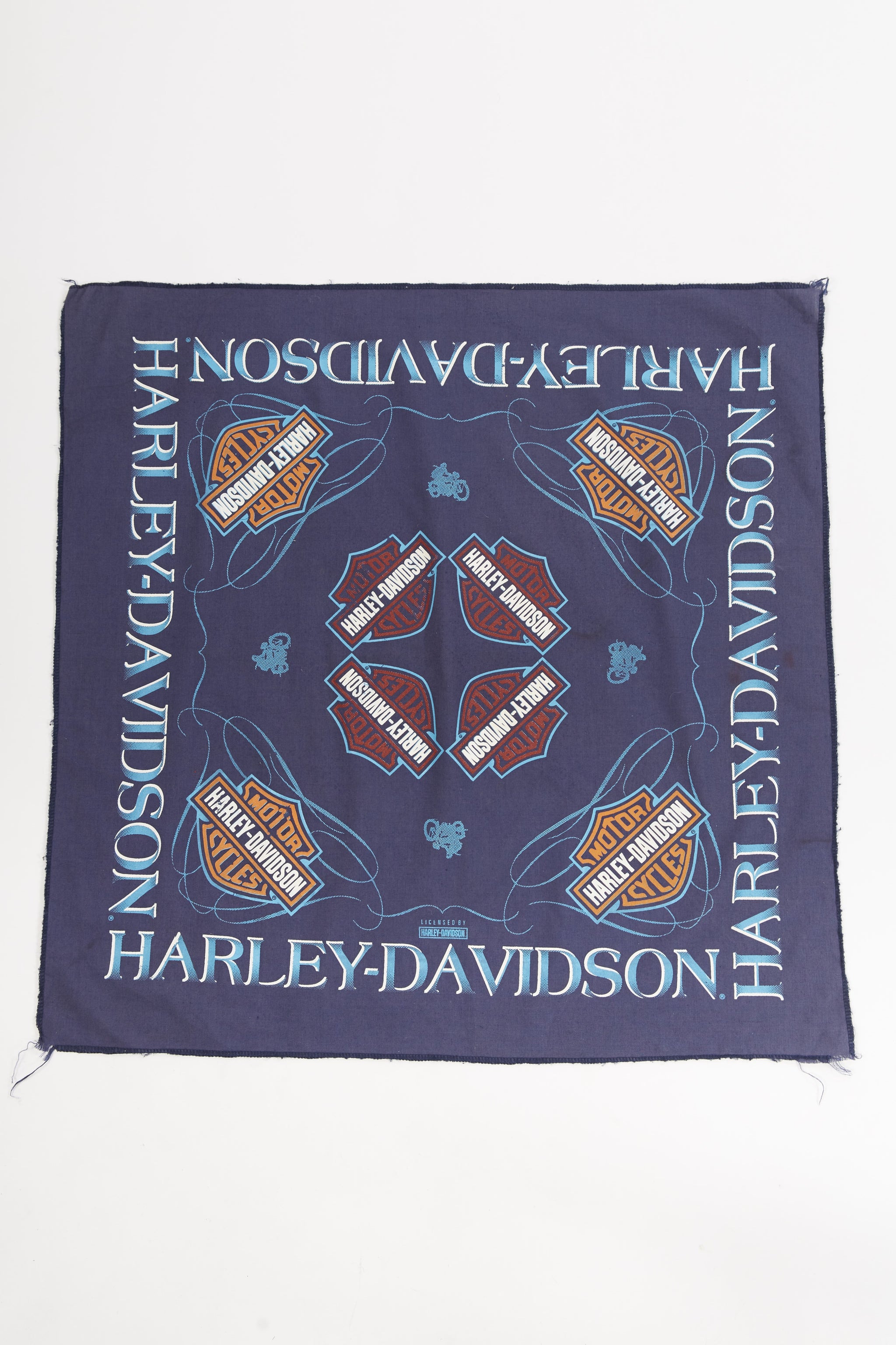 デッドストック 紺 HARLEY-DAVIDSON ビンテージバンダナ 1008 デッドストック 紺 HARLEY-DAVIDSON ビンテージバンダナ 1008 デッド