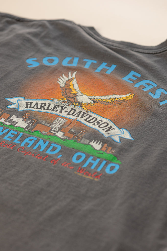 Vintage 90's Harley-Davidson t-shirt | South East Cleveland Ohio| Rock 'n' Roll Capital of the world| Haloubek inc. | (Boxy Men's Large)