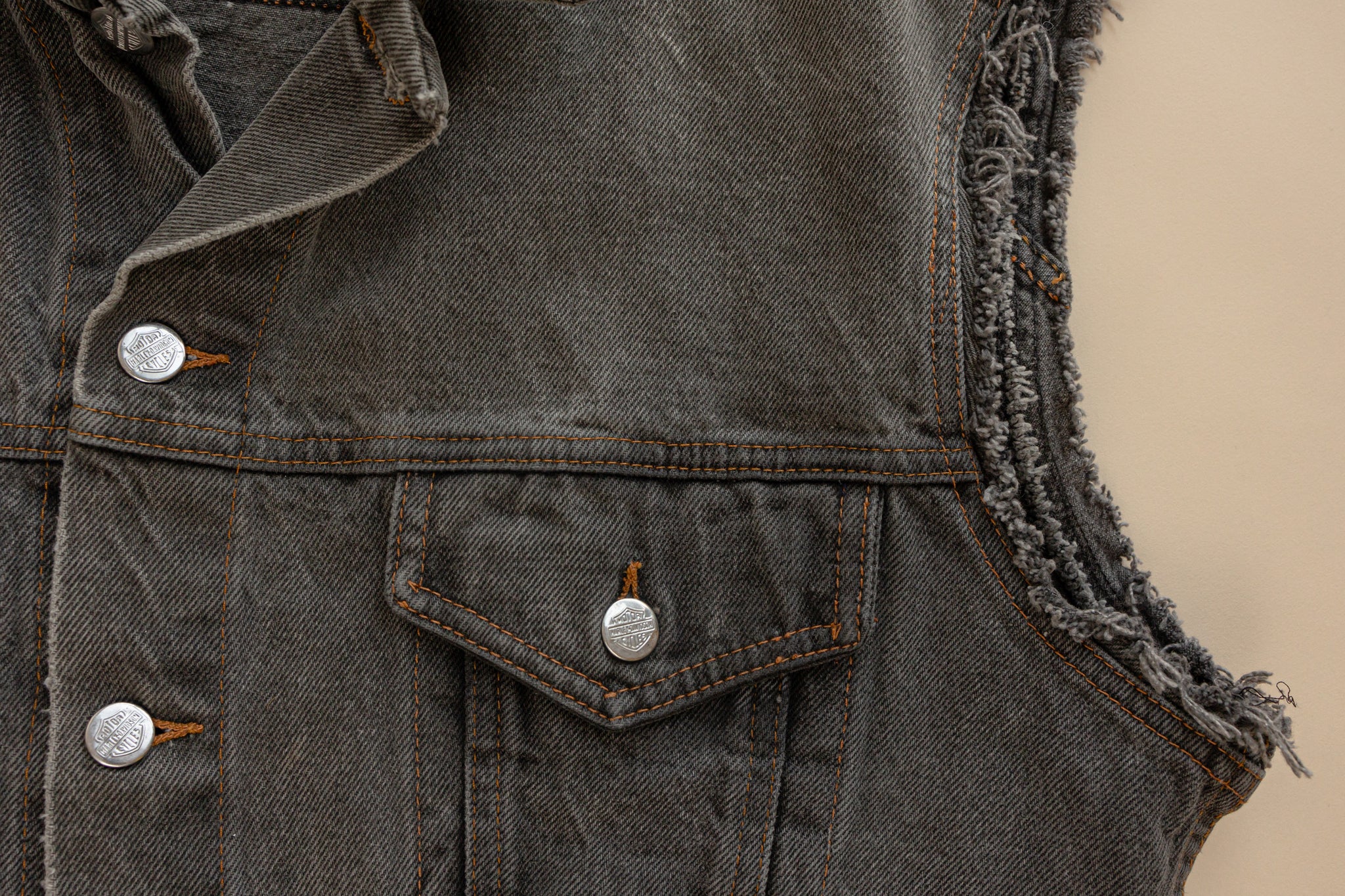 Harley jean vest deals