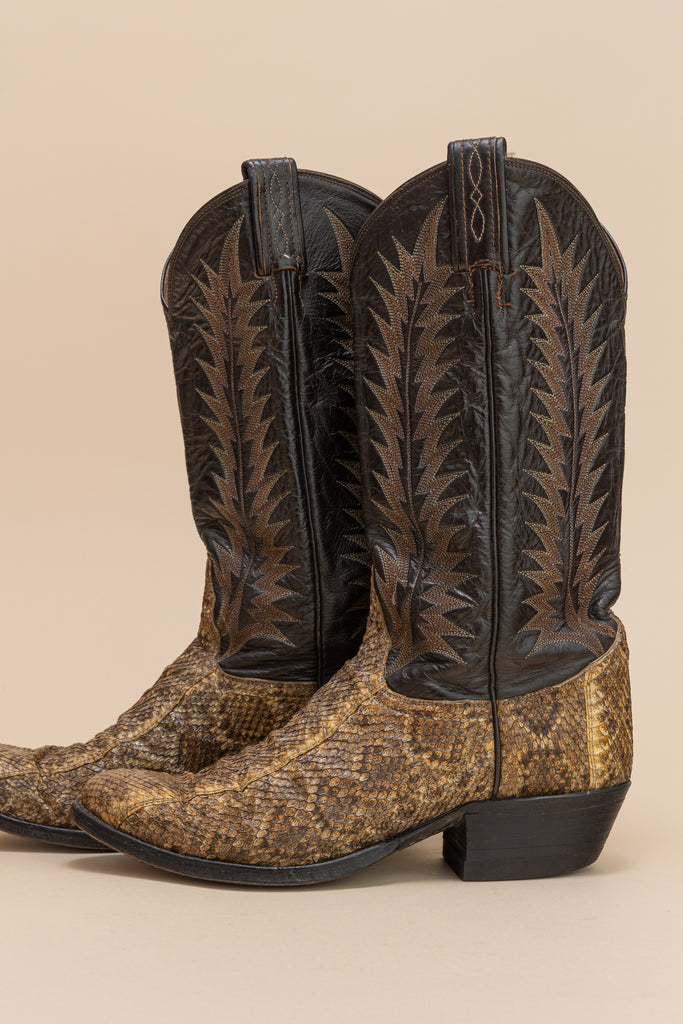 Vintage Tony Lama Snake Cowboy Boots| Leather Cowboy Boots|  diamondback rattlesnake | Made in USA| style 8845 8D (Men's 6 or Women 8D)