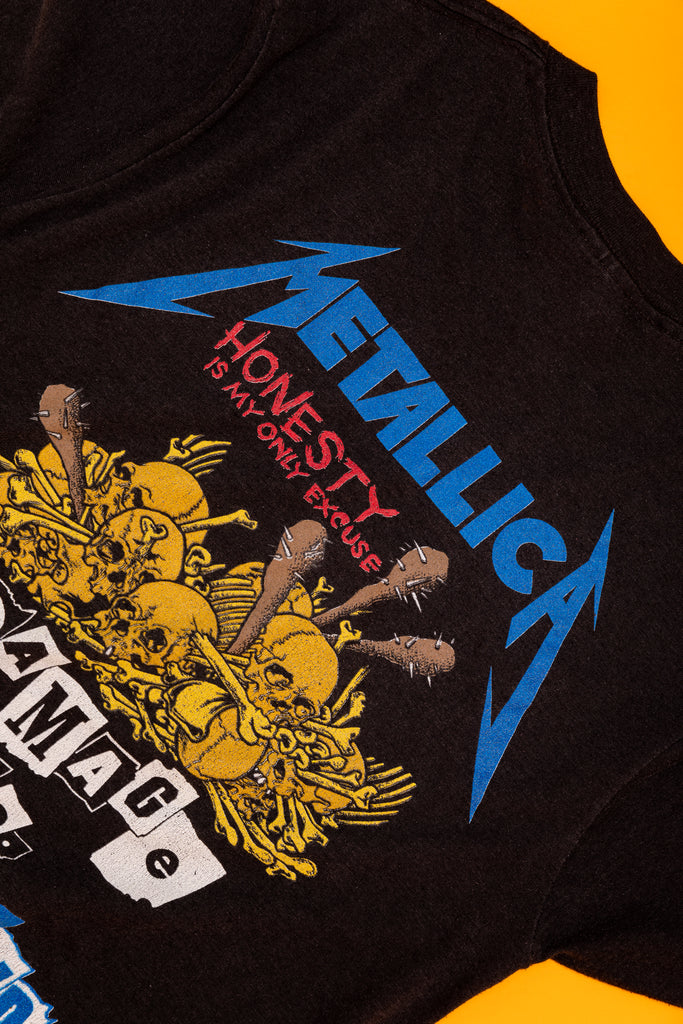 Vintage 1980's Metallica ''Damaged Inc. Tour'' T-SHIRT (men's Medium)