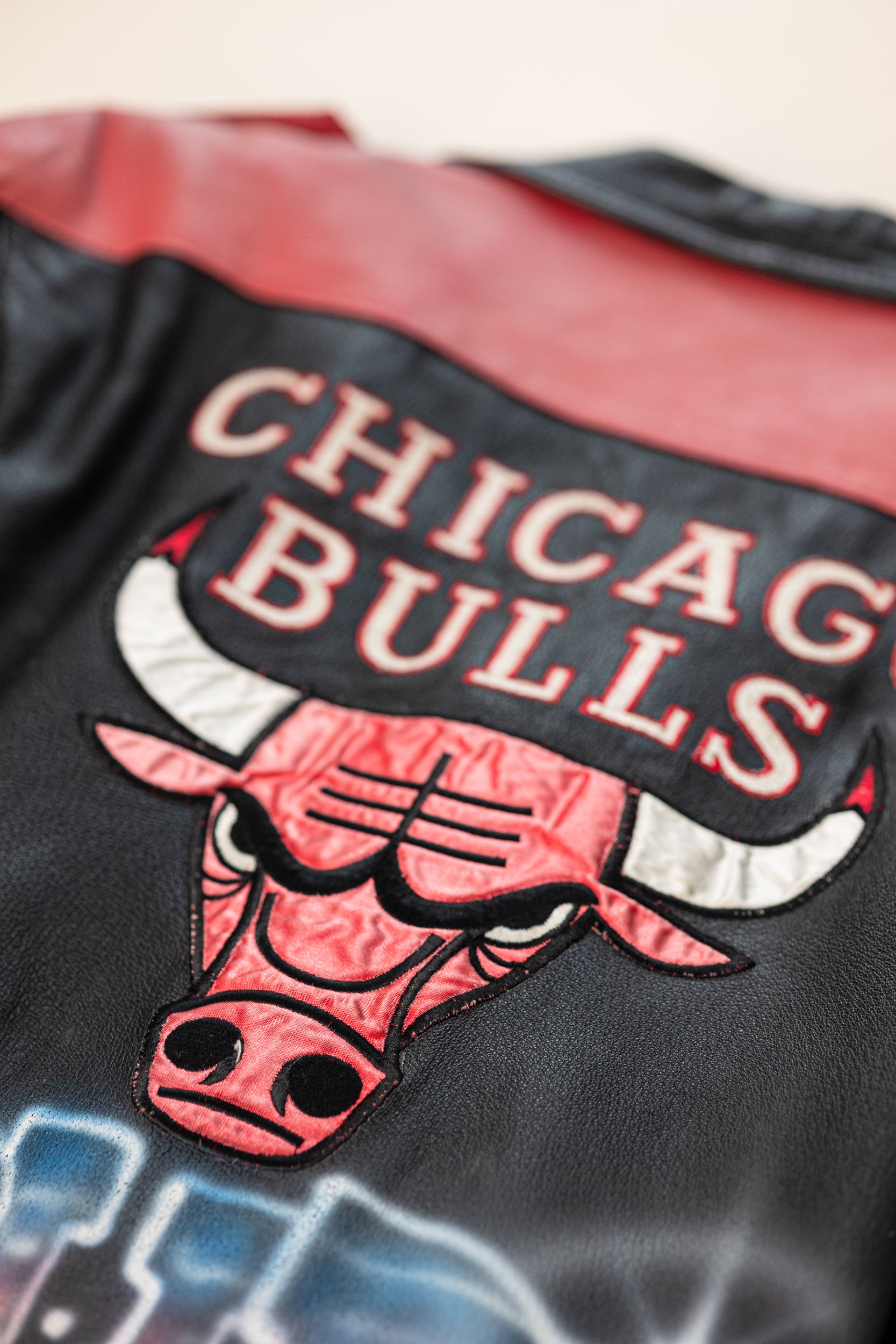 Vintage Pro Player Chicago Bulls Coat Jacket XL Black Red White